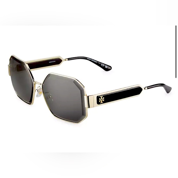 NEW TORY BURCH Geometric Gold Metal Frame Solid Grey Lenses Women Sunglasses - Picture 4 of 6